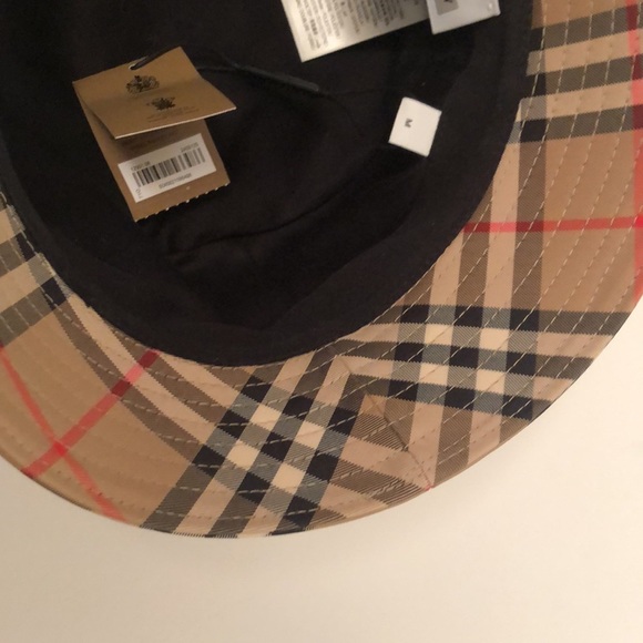 Burberry Heavy Check Bucket Hat - Picture 11 of 16